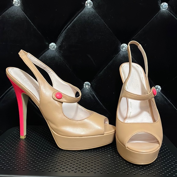 Colin Stuart Platform Peep Toe Heels.  Almond with hot pink button/heels. - Picture 2 of 12